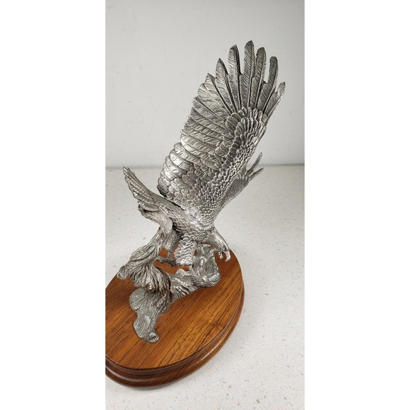 MASTERWORKS PEWTER EAGLE Limited Edition  Fine Wood Base Landing #898-/2300 - Picture 7 of 10